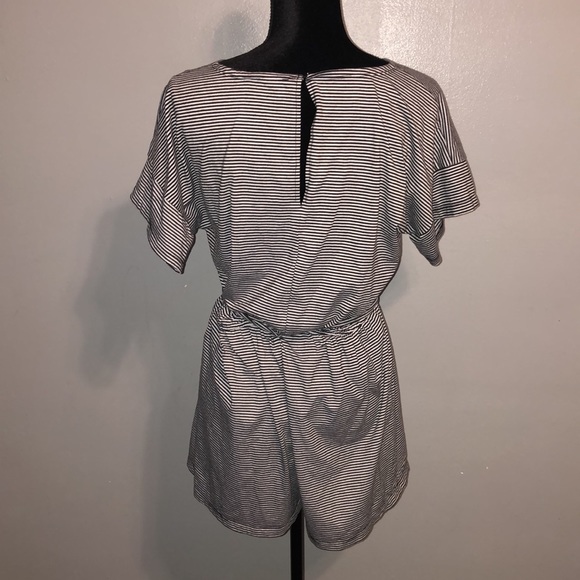 After Market Short Sleeve Short romper Black and white stripes - Picture 8 of 11